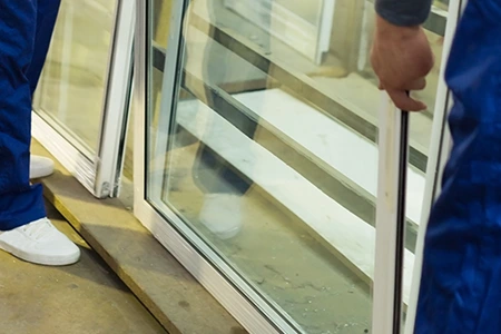 Commercial Glass Repair Technician in Boynton Beach, FL